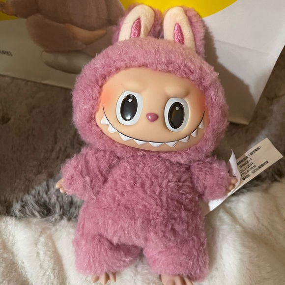 Pop Mart NEW Opened Box Labubu Exciting Macaron Lychee Berry (PINK) - Picture 5 of 7